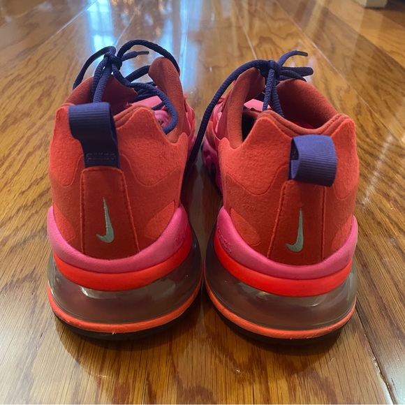 Nike Air Max 270 React in Mystic Red/Pink Blast/Habanero Red/Bright Crimson SZ 9 - Picture 7 of 15
